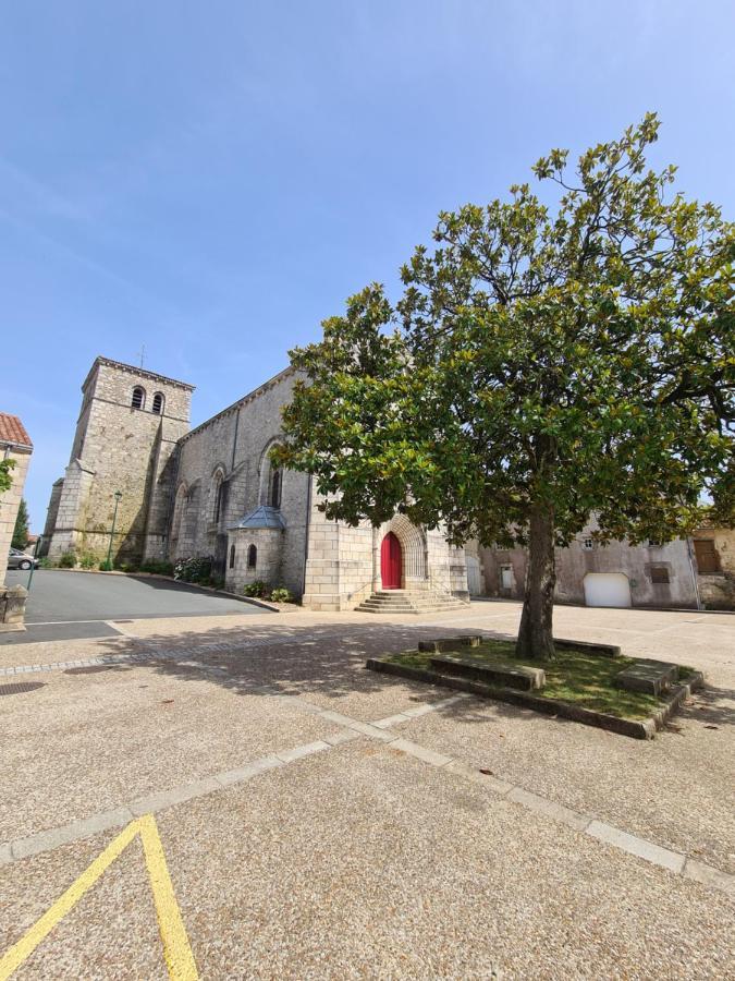 Gite La Libellule 4 Couchages 15 Min Du Puy Du Fou Saint-Amand-sur-Sevre Esterno foto